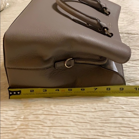 30. 🎉HP🎉 Kate Spade Satchel / Handbag in Taupe - Picture 8 of 13